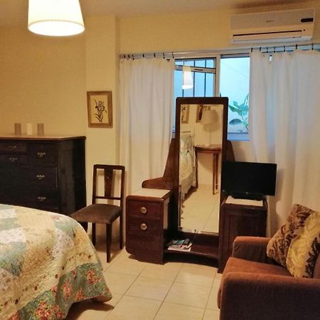 St. Thomas Bed And Breakfast Paianía Buitenkant foto