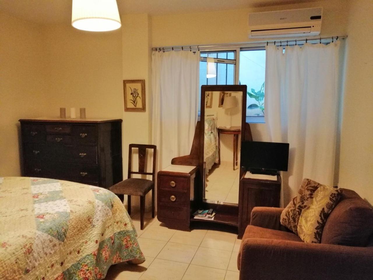 St. Thomas Bed And Breakfast Paianía Buitenkant foto
