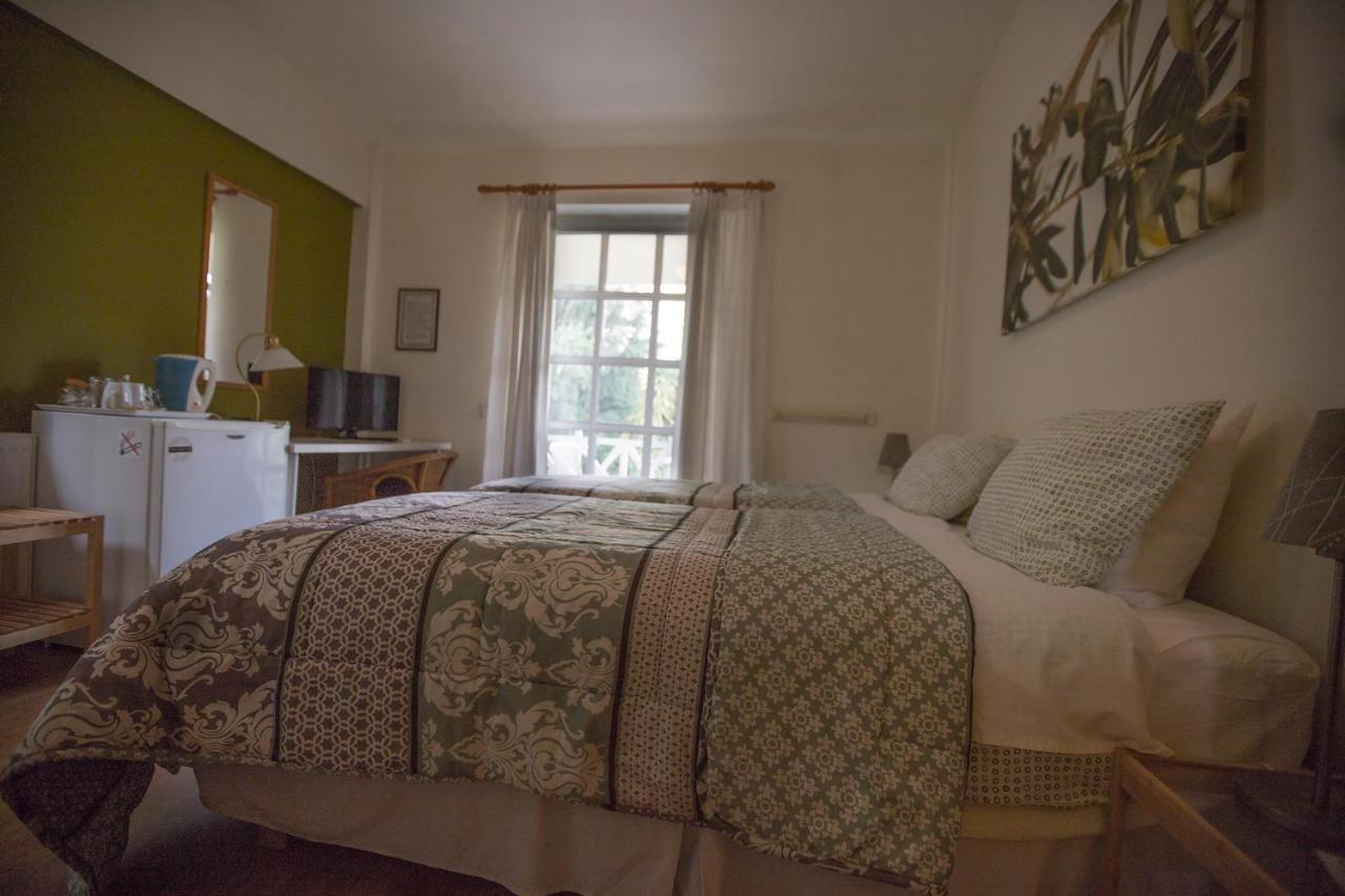 St. Thomas Bed And Breakfast Paianía Buitenkant foto